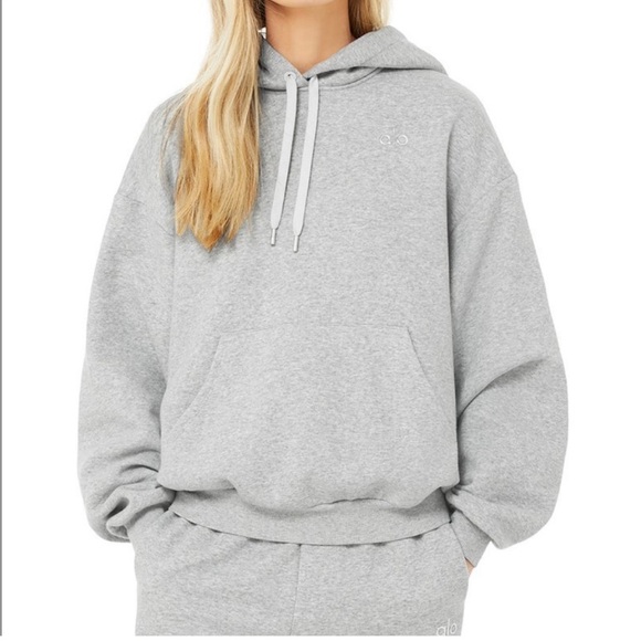 Alo Accolade Hoodie in Dove Grey Heather (Discontinued color) XS - Picture 1 of 7